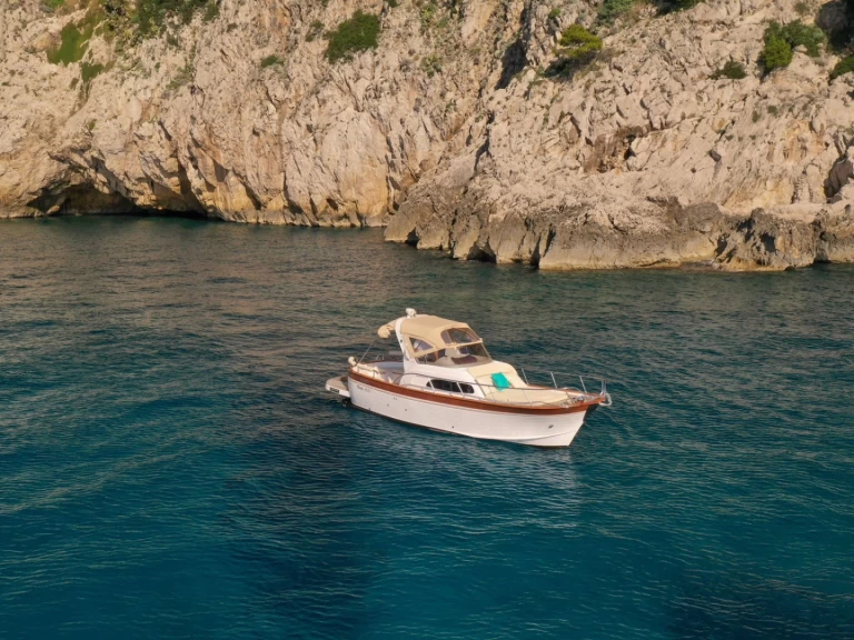 Yacht charter Positano cheap Libeccio 850
