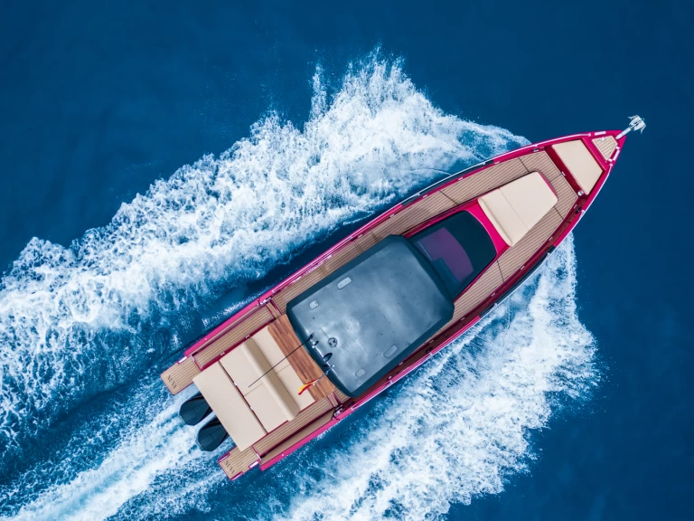 Boat rental Nuva Nuva M11 in Santa Eulària des Riu on Samboat