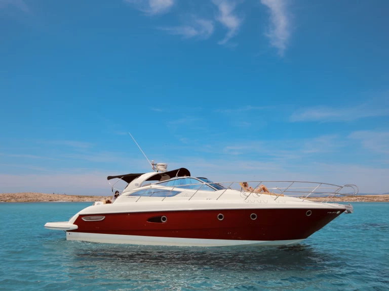 Bareboat Rental Motorboat Cranchi with a boat licence