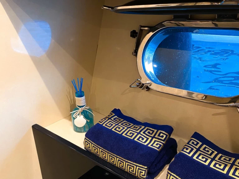 Motorboat rental in Sant Antoni de Portmany - Cantieri Di Pisa Sarnico 