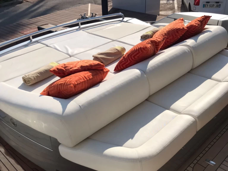 Rent a Pershing Pershing 64 Antibes