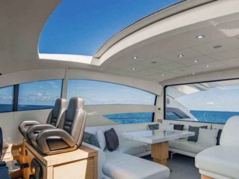 Motorboat for rent Antibes at the best price