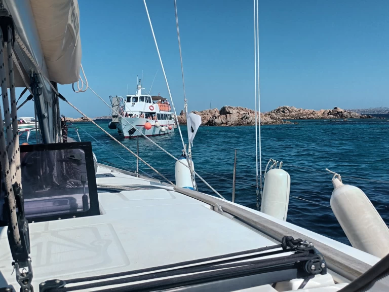 Dufour Dufour 412 Grand Large in Toulon on SamBoat