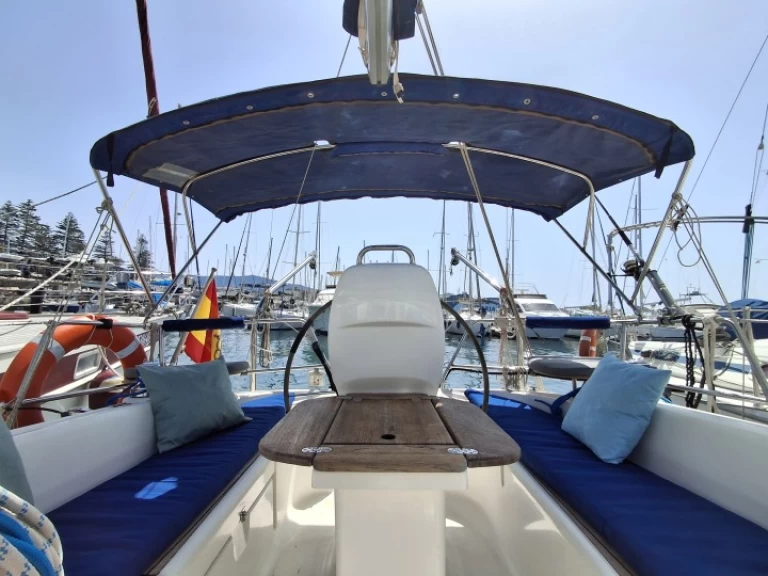 Bavaria Bavaria 30 Cruiser in Sant Antoni de Portmany on SamBoat