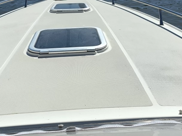 Motorboat rental with or without captain PRIMATIST By Bruno Abbate Porto Badino