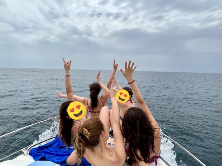 Motorboat for rent Santa Marinella at the best price