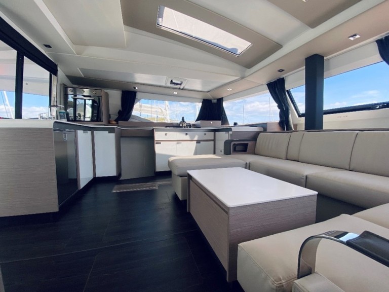 Catamaran rental in Tortola - Fountaine Pajot Elba 45
