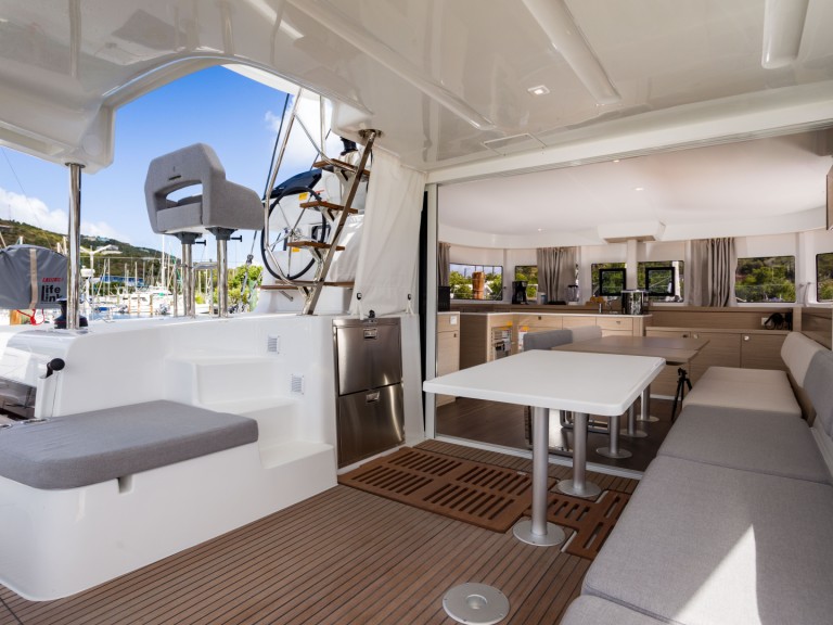 Yacht charter Tortola cheap Lagoon