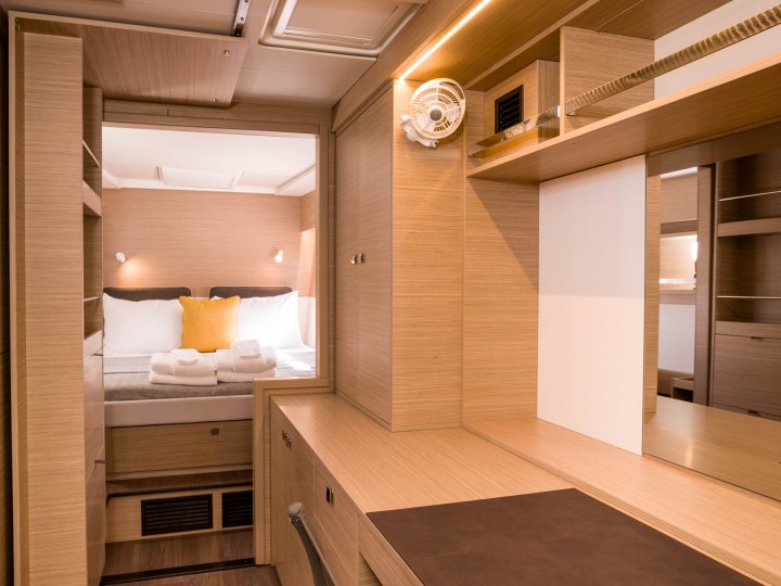 Yacht charter Tortola cheap Lagoon