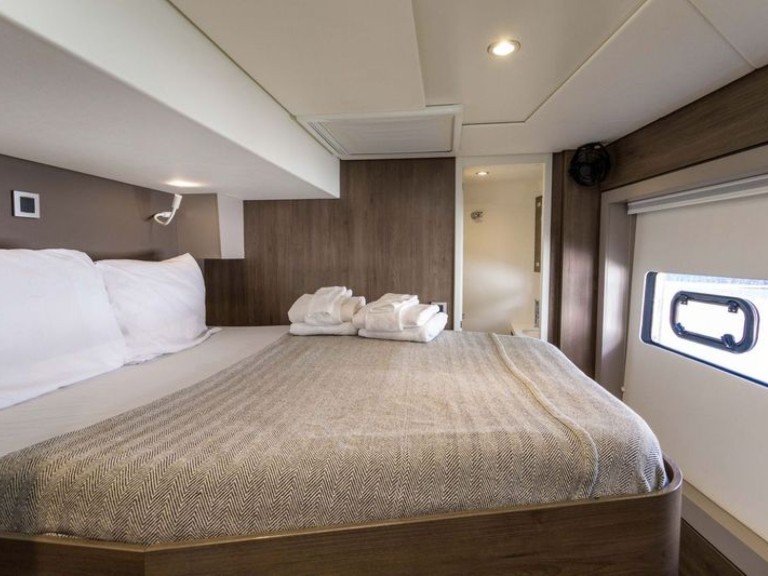 Bareboat Rental Catamaran Bali with a boat licence