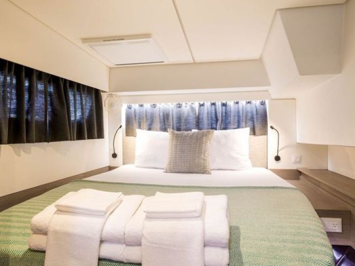 Bareboat Rental Catamaran Fountaine Pajot with a boat licence