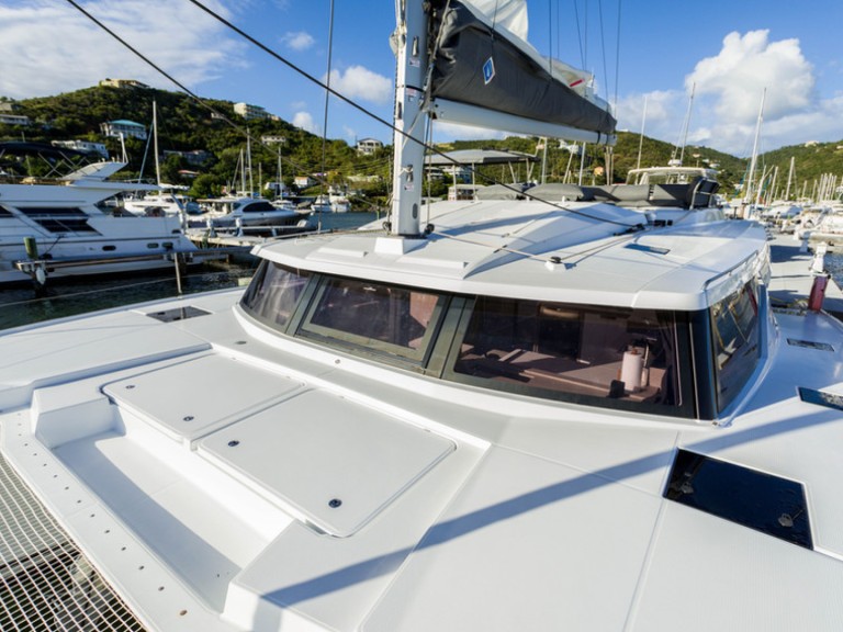 Catamaran rental in Tortola - Fountaine Pajot Elba 45