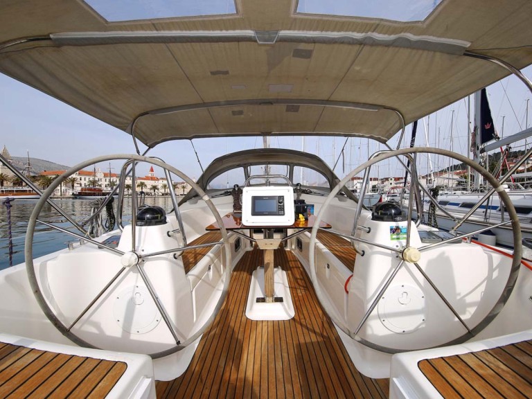 Bavaria Bavaria 43 Cruiser charter bareboat or captained in  Jezera