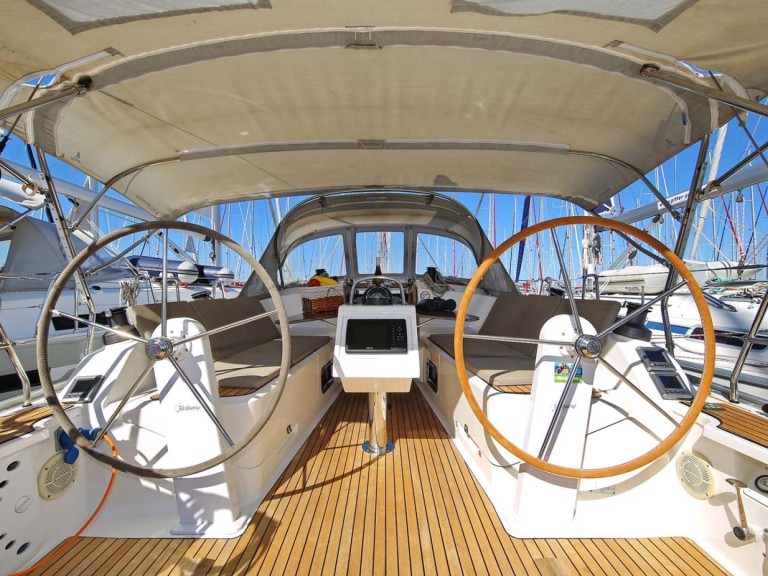 Yacht charter Murter-Kornati cheap Cruiser 37