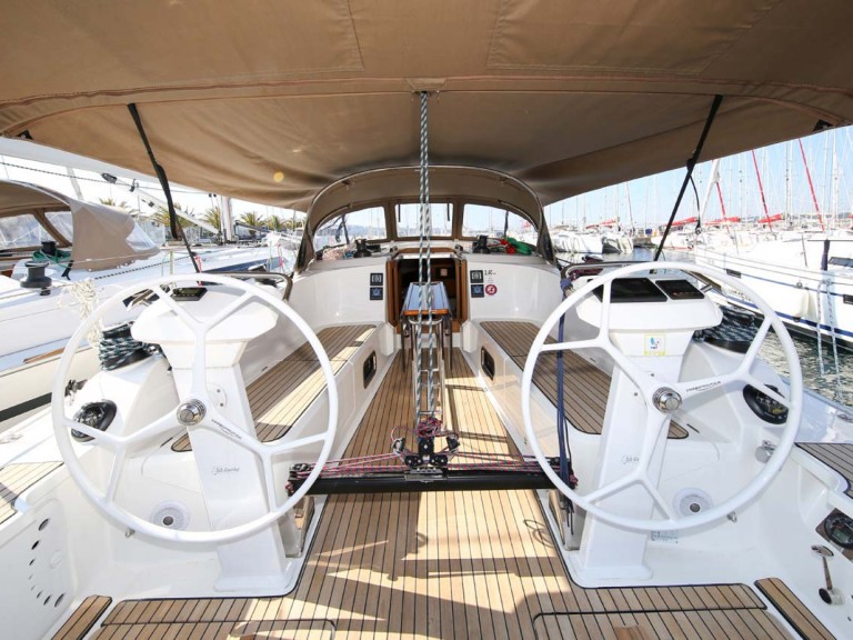 Yacht charter Murter-Kornati cheap Cruiser 41S