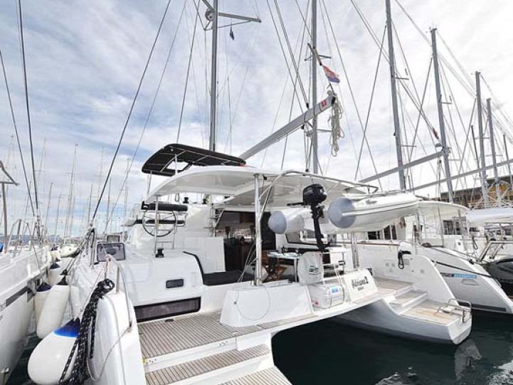 Bareboat Rental Catamaran Lagoon with a boat licence