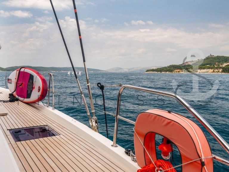 Catamaran for rent Kaštela at the best price
