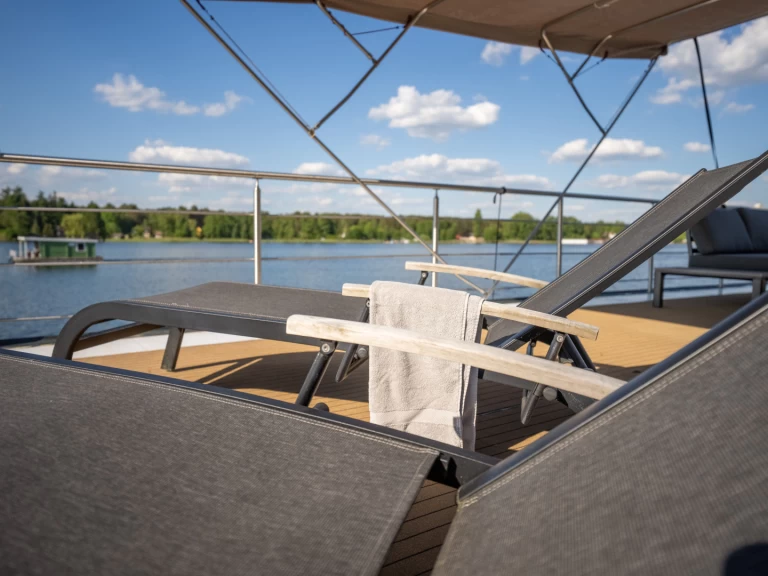Houseboat rental with or without captain WOMA Fürstenberg/Havel