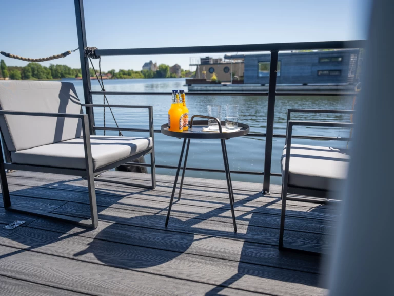 Boat rental WOMA Woma D13 in Fürstenberg/Havel on Samboat