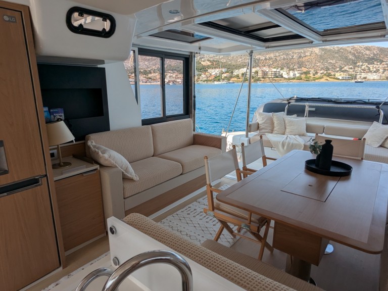 Catamaran rental in Lávrio - Bali Bali 4.2 open space Onwer's version