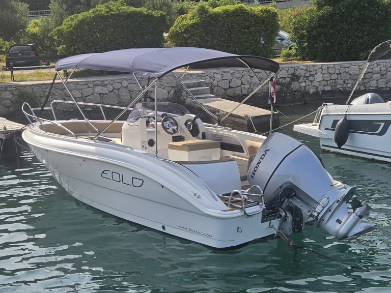 Motorboat rental with or without captain Eolo Orašac