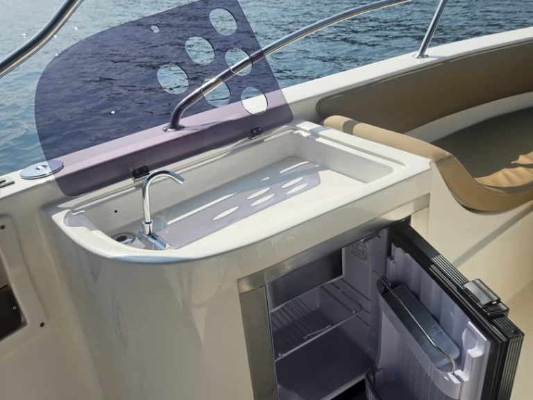 Bareboat Rental Motorboat Eolo with a boat licence