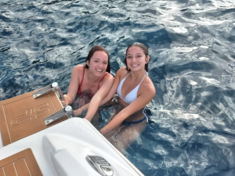 Sea prop GRAN SPORT 25 in Sorrento on SamBoat