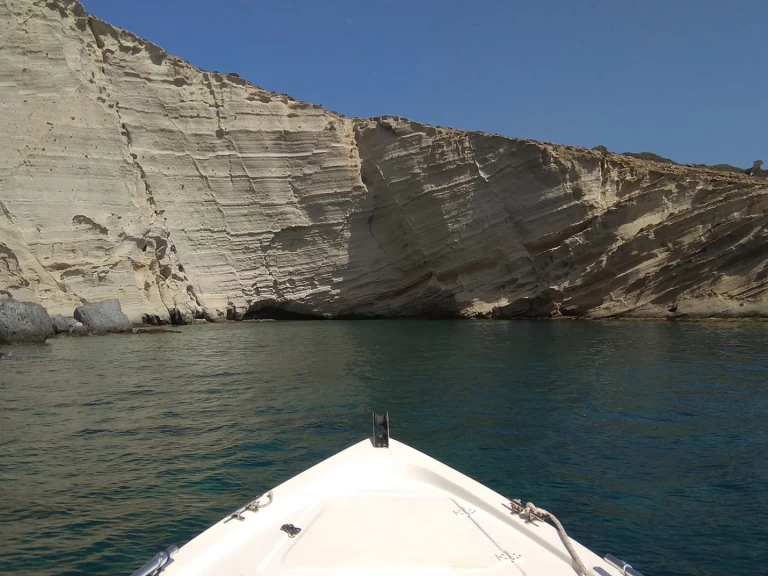 Assos 450 in Antiparos on SamBoat