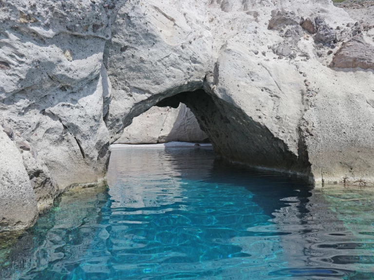 Yacht charter Antiparos cheap 450