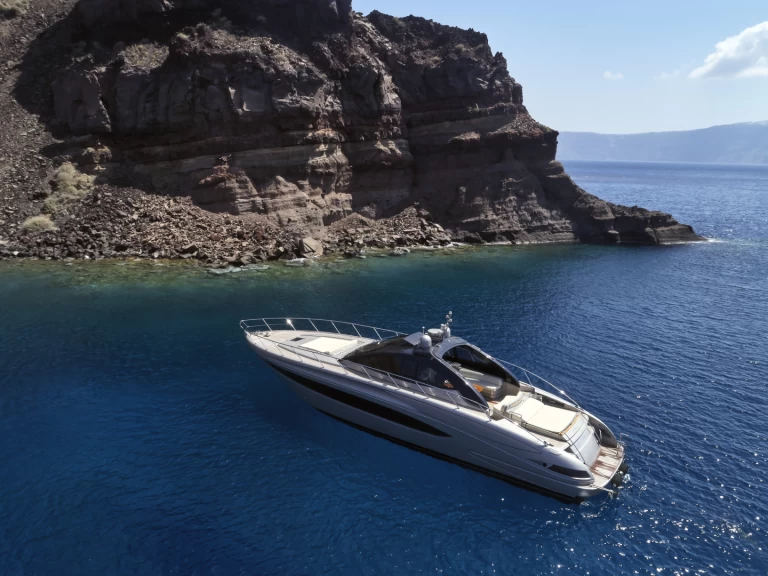 Riva Vertigo 63 in Limáni Lavríou on SamBoat