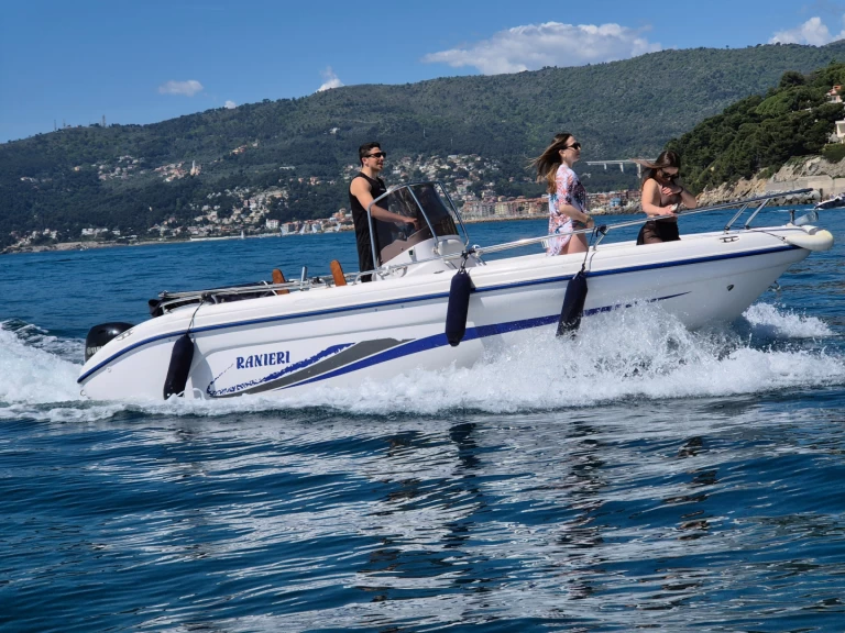 Motorboat for rent Marina di Andora at the best price