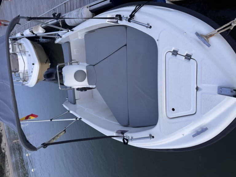 Rent a Compass Compass 150 CC El Portil