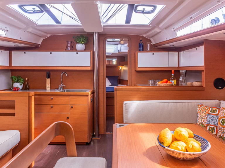 Rent a Dufour Dufour 430 Palermo