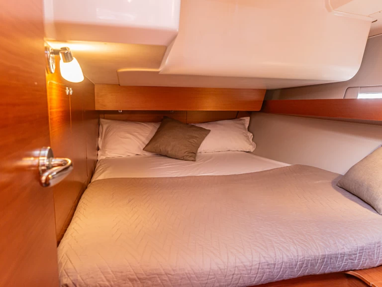 Boat rental Dufour Dufour 460 Grand Large in Furnari on Samboat