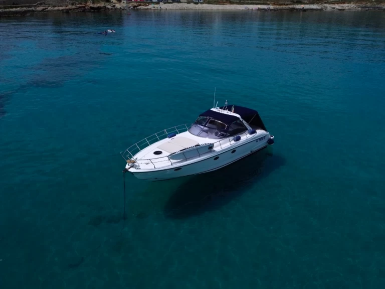 Motorboat rental with or without captain Mano Marine Santa Maria di Leuca