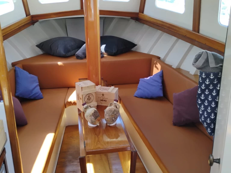 Motorboat rental with or without captain Llaut Puerto de Pollensa