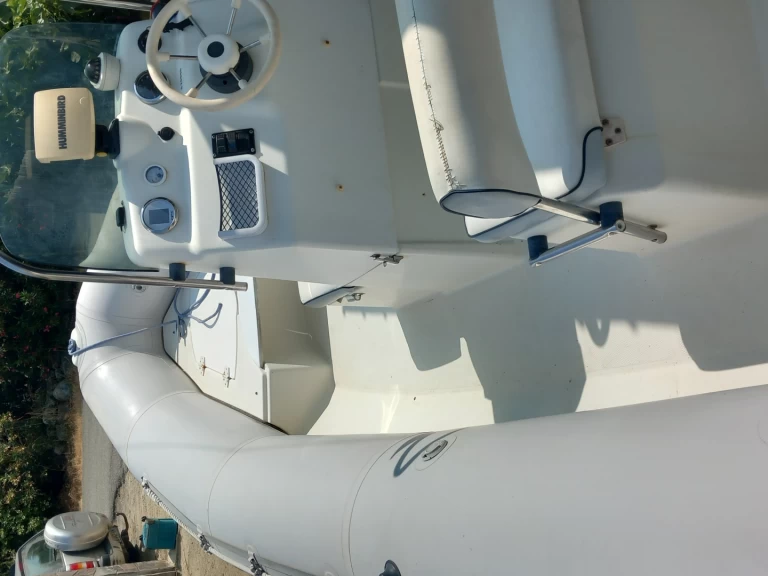 RIB rental in Sainte-Lucie de Porto-Vecchio - Zodiac Explorer 640
