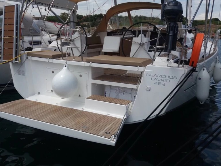Sailboat rental in Lávrio - Dufour Dufour 460 Grand Large