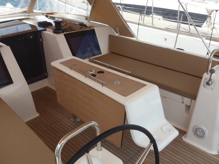 Boat rental Dufour Dufour 460 Grand Large in Lávrio on Samboat