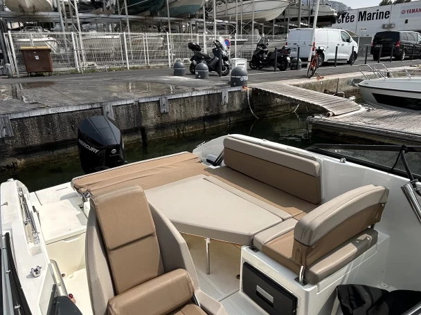 Motorboat for rent Marseille at the best price