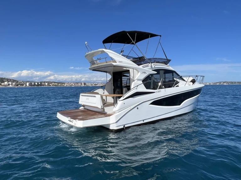 Rent a Galeon Galeon 360 Fly Cannes