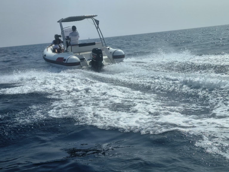 Yacht charter Sanremo cheap 21