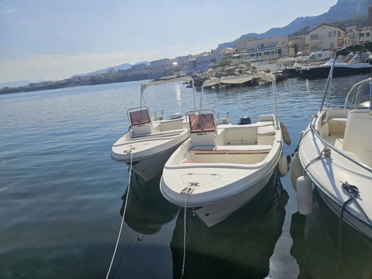 Selva-Marine T4.8 in Marseille on SamBoat