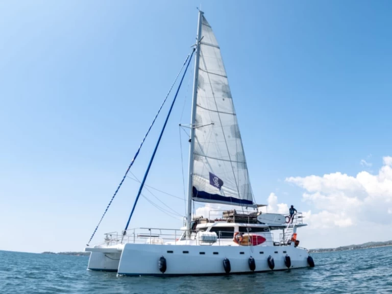 Catamaran rental in Trincomalee - Ceycat'53 Catamaran