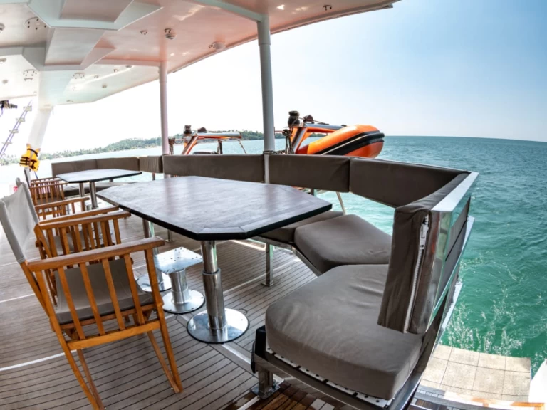 Catamaran rental with or without captain Ceycat'53 Trincomalee