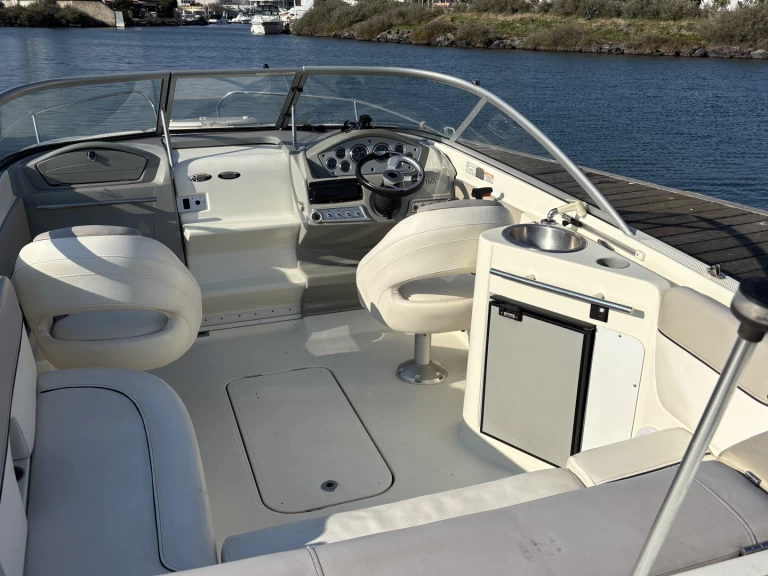 Motorboat rental with or without captain Bayliner Le Cap d'Agde