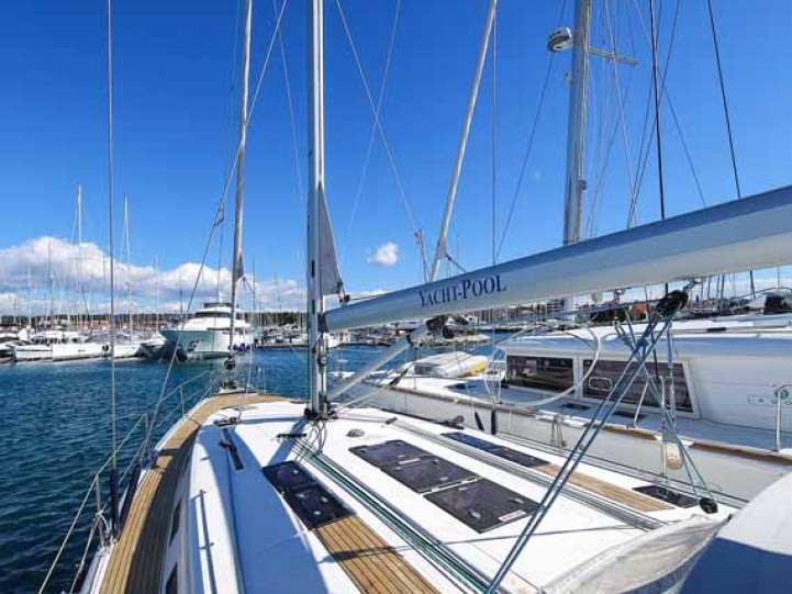 Sailboat rental in Trogir - Bavaria Bavaria Cruiser 50 Avantgarde