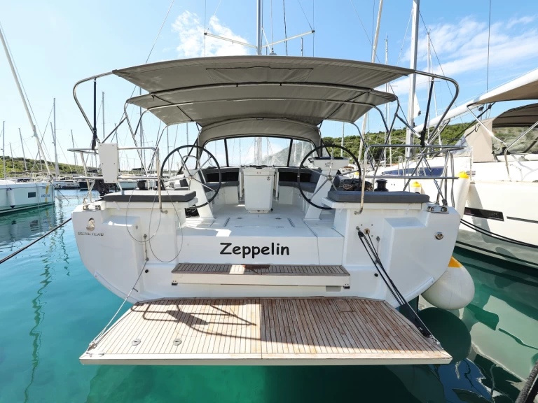 Bénéteau Oceanis 46.1 in Primošten on SamBoat