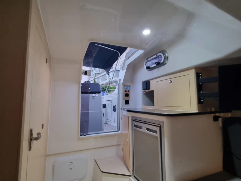 Motorboat rental with or without captain Atlantic Opatija