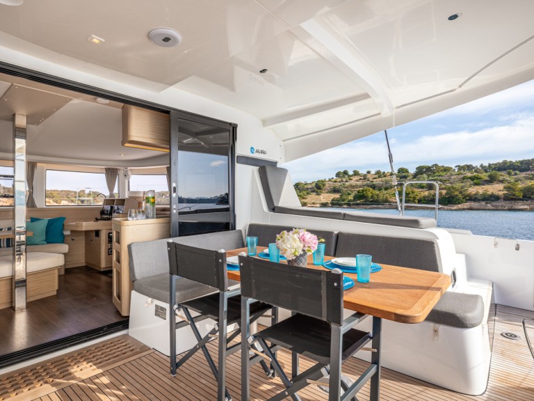 Rent a Lagoon Lagoon 42 Porto Cheli